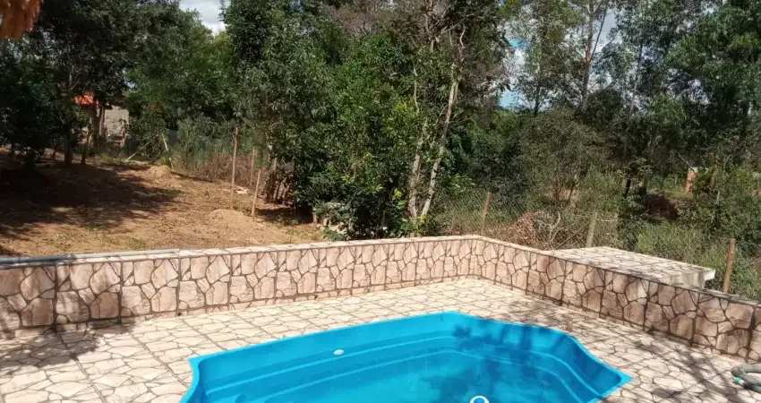 Sitio completo pra curtir e alugar pra final de semana venha conferir