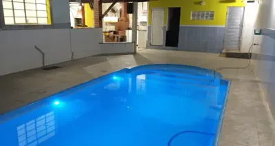 Chácara fácil de cuidar novinha a casa muito boa excelente acabamento