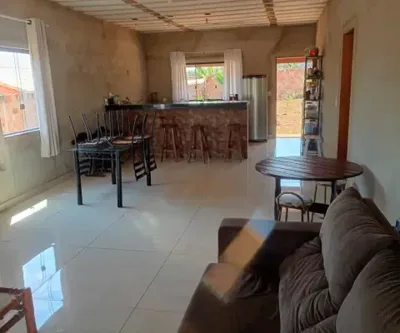 Sitio completo pronto pra vc mora ou curtir com sua família no final de semana