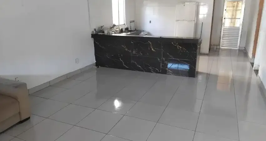 Sitio aconchegante pronto pra vc curtir com sua família ou alugar