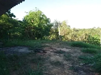 Oportunidade Perto Lagoa santa Pequena Sitio de 1700Mtros com Casa Simples e Rua Calçada!