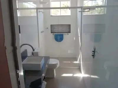 Sitio 1.000M² Condomínio Fechado,Casa,Piscina, Sauna, Banheiro C/ Vestiário