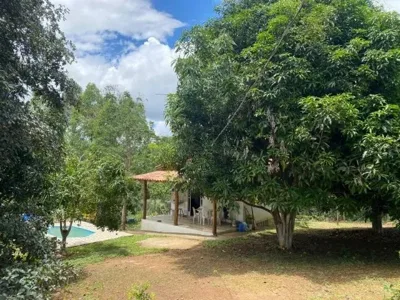 Chale,piscina em area de 1.000² plana, terra para plantio, Serra do Cipo.