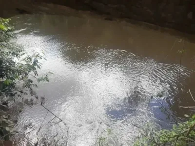 Sitio Aconchegante a Margem do Rio Cipó com Casa de Dois Andares!