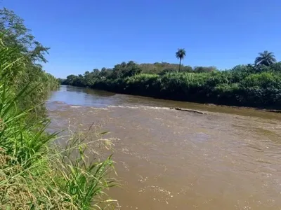 Fazenda 3Ha, com 3Km de Beira de Rio, Nascente no Terreno, Terra de Cultivo, Lagoa Santa