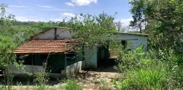 Terreno Rural 7.8Ha, Casa Antiga, Barracão, Arvores Frutíferas, 2 Nascentes,2 Lagoas