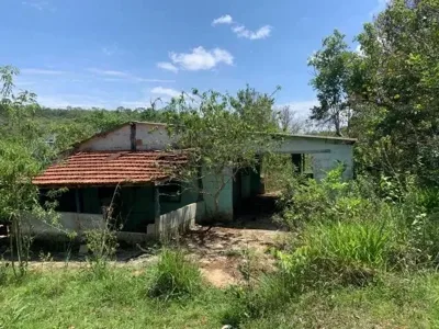 Terreno Rural 7.8Ha, Casa Antiga, Barracão, Arvores Frutíferas, 2 Nascentes,2 Lagoas